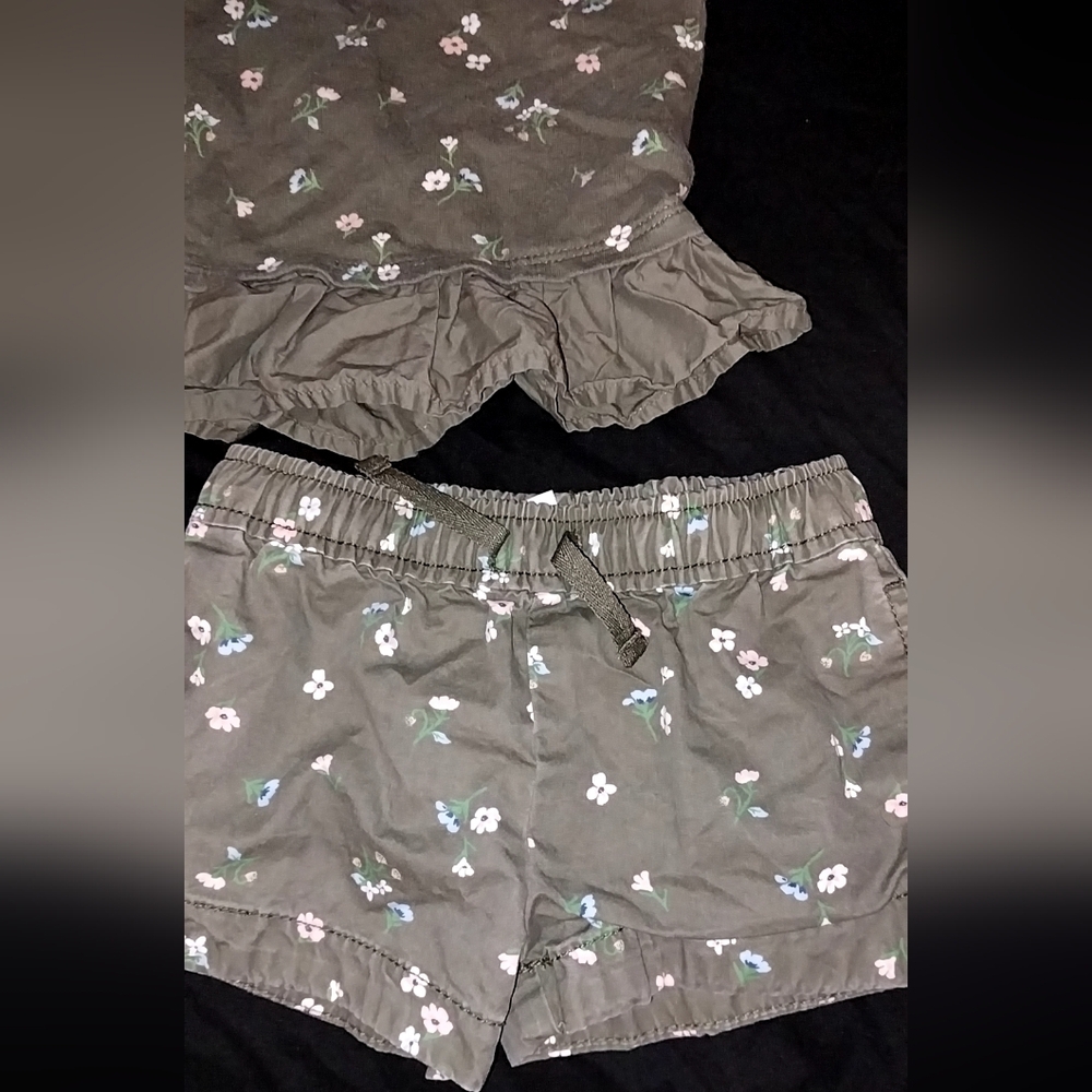 Shorts set - Picture 2 of 5